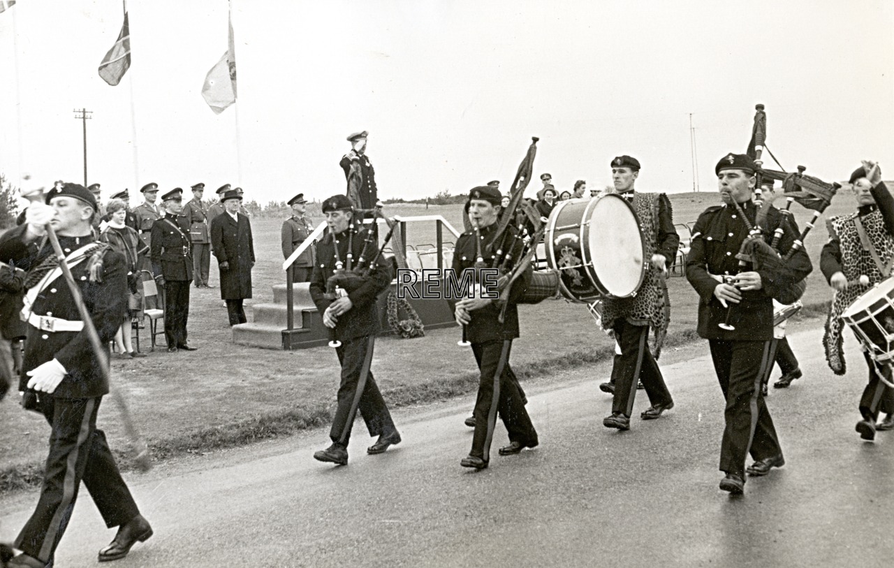 No 1 Training Battalion REME: Remembrance Day Parade, 1960.