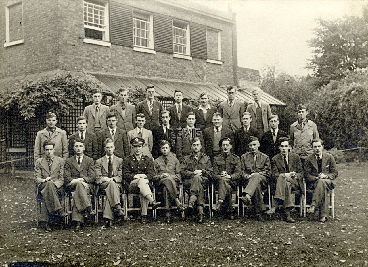 Group photograph: Group 38 – SLC, Searchlight Control Course