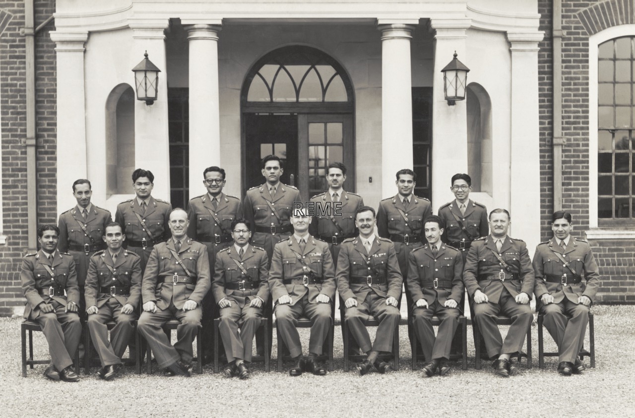 No 7 Commonwealth Officers’ Course, 6 Training Battalion, Bordon, 1953.