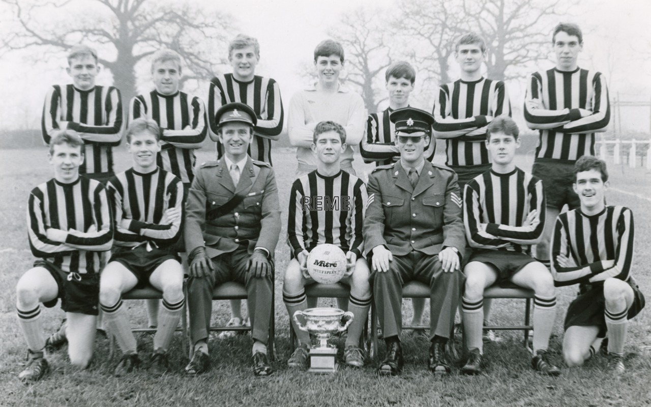 Army Apprentices Challenge Cup, Winners 1976