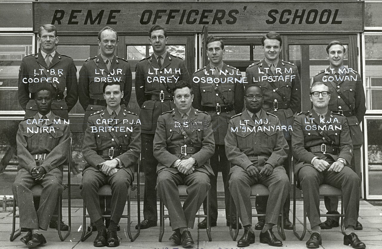 Group Photograph: No 7 Light Aid Detachment (LAD) Commanders’ Course, REME Officers’ School