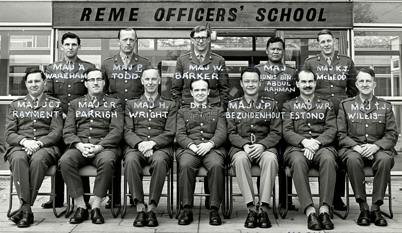Group Photograph: No 7 Workshop Commanders’ Course, REME Officers’ School
