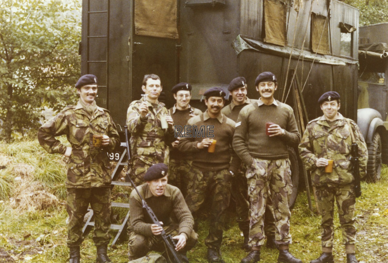 Group Photograph: 6 Field Workshop REME in Munster, Germany